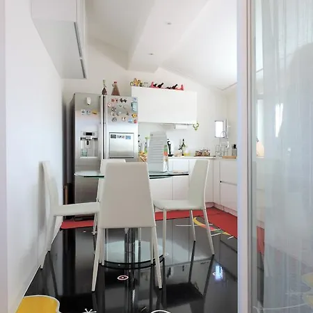 Miro' Attic Апартаменты