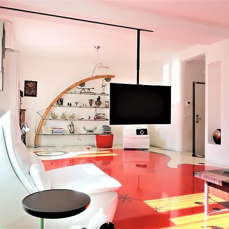 Miro' Holiday Attic *