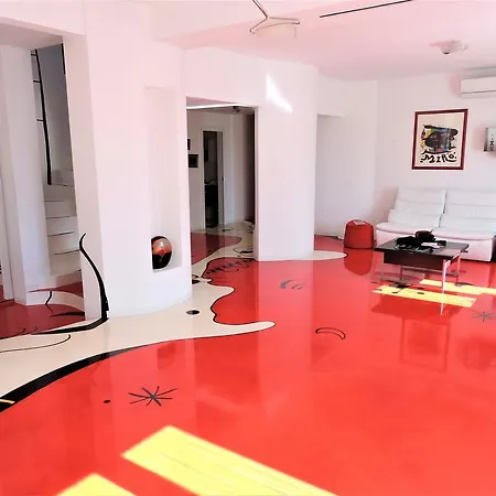 Miro' Attic Apartmán *